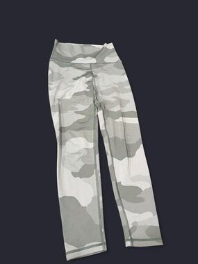 aerie Gray & White Camo High-Rise Leggings